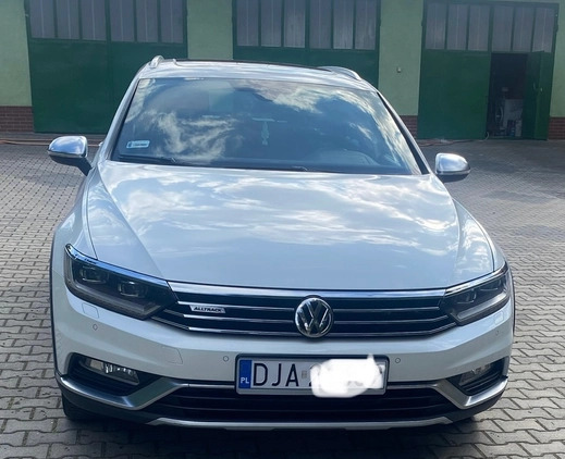 Volkswagen Passat cena 89500 przebieg: 197000, rok produkcji 2016 z Jawor małe 121